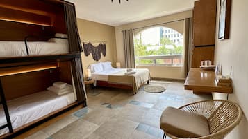 Deluxe Quadruple Room | Individually decorated, individually furnished, bed sheets