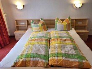 2 bedrooms