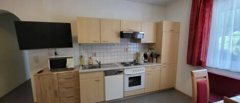 Fridge, microwave, oven, dishwasher