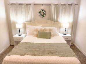 3 bedrooms, iron/ironing board, travel crib, free WiFi