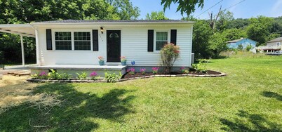 Private 2 Bed/1 full Bath close to everything-12 min to downtown Knox!