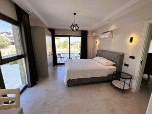 6 Schlafzimmer, Zimmersafe, Bügeleisen/Bügelbrett, Reisekinderbett