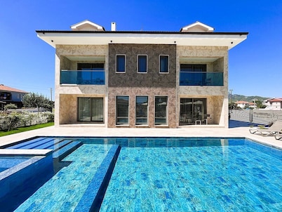LEGALLY CERTIFIED LUXURY 6 BEDROOM VILLA WITH BIG PRIVATE POOL in DALYAN CENTER