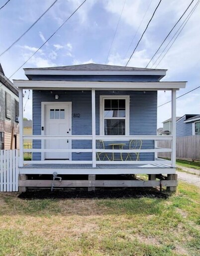 Quaint House Island Getaway