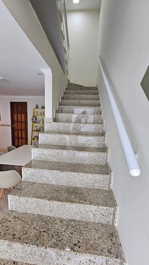 Interior - Triplex Beachfront House with Private Gourmet Area (Arraial do Cabo)