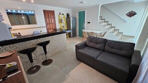 Interior - Triplex Beachfront House with Private Gourmet Area (Arraial do Cabo)