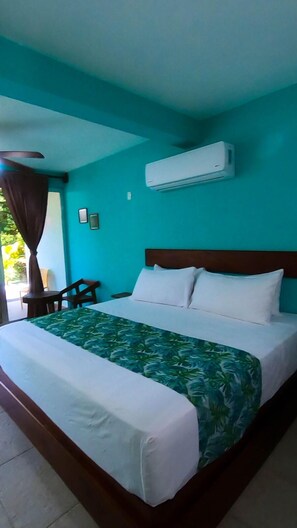 Premium bedding, pillowtop beds, individually decorated - La MoradA una ventana al Golfo (Tecolutla)