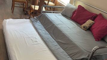 1 dormitorio y ropa de cama