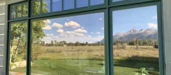 4 Bedroom Mountain Paradise with Grand Teton Views