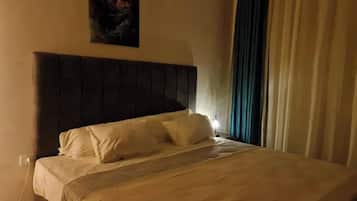 1 bedroom, iron/ironing board, WiFi, bed sheets