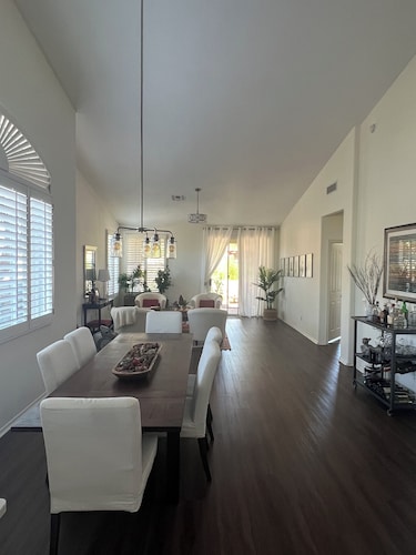 Villa in Saddlebrooke with Golf Pools Restaurants Activities and More