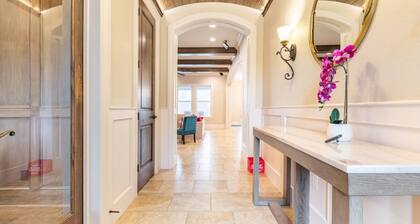 TUSCANY VILLA near Downtown, Hobby Airport, Medical Center