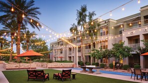 Outdoor dining - Marriott's Canyon Villas at Desert Ridge - 2 Bed / 2 Bath - Apr 7-14 2024 (Phoenix)