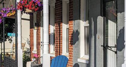 Quiet, Central, Free Level 2 EV charging, Close to I-83/Route 30, Country Vibe