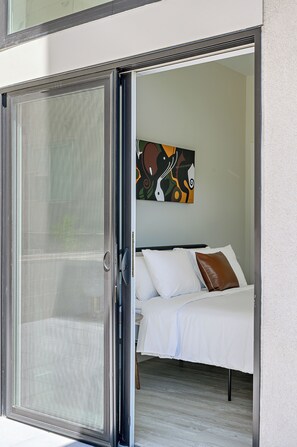 3 bedrooms, iron/ironing board, free WiFi, bed sheets - Lofted Living w/ Garage Spot (Denver)