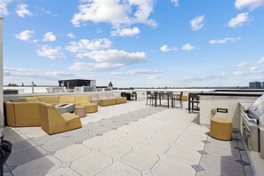 Outdoor dining - EcoLoft Retreat w/ Garage | Quiet 1BR LoHi Loft | LoHi Denver (Denver)