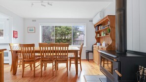 Interior - Surf Beach Retreat in Surf Beach (Surf Beach)