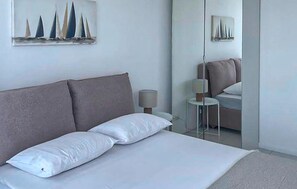 2 bedrooms