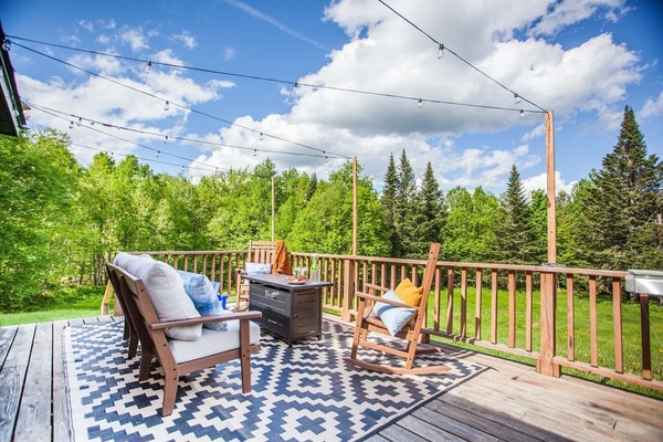 Spacious, private deck