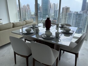 Dining - Ocean-view Luxe 2-Bedroom at Magnificent Wanders Yoo, Ave Balboa, Panama City! (Panama City)