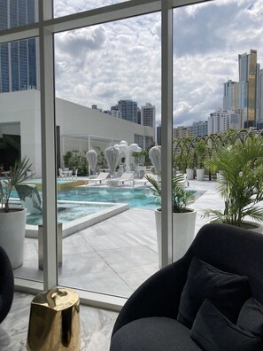 Outdoor pool - Ocean-view Luxe 2-Bedroom at Magnificent Wanders Yoo, Ave Balboa, Panama City! (Panama City)