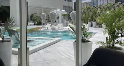 Ocean-view Luxe 2-Bedroom at Magnificent Wanders Yoo, Ave Balboa, Panama City!