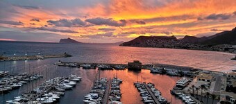 Ifach Marina Frontline Retreat in Calpe Spain 3 bedroom/2.5 bath with ocean view