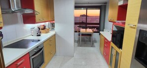 Fridge, microwave, oven, stovetop - Ifach Marina Frontline Retreat in Calpe Spain 3 bedroom/2.5 bath with ocean view (Calpe)