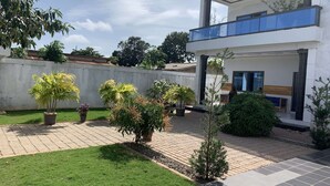 Vista al jardín