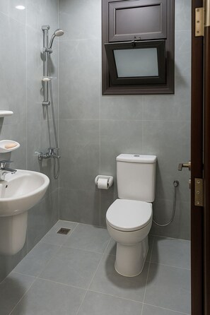 Een bad/douchecombinatie