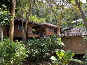 Superior Chalet, 1 Bedroom, Sea View, Sea Facing | 1 bedroom, in-room safe, free WiFi, bed sheets - Relax Bay Resort (Ko Lanta)