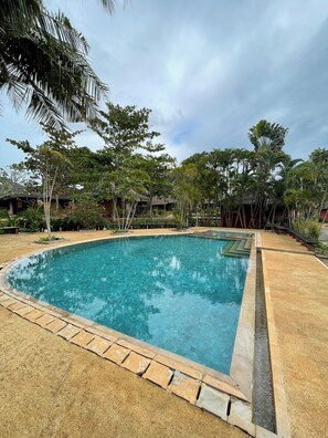Outdoor pool - Relax Bay Resort (Ko Lanta)