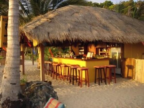 Bar (on property) - Relax Bay Resort (Ko Lanta)
