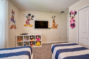 6 bedrooms, iron/ironing board, travel crib, WiFi
