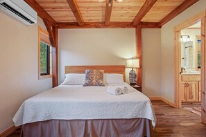 3 Schlafzimmer, Schreibtisch, kostenloses WLAN, Bettwäsche