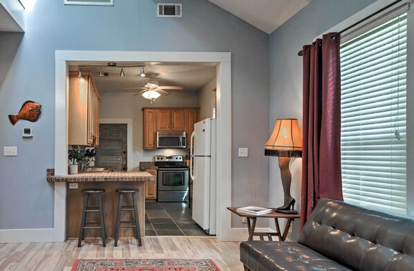 House (2 Bedrooms) | Interior
