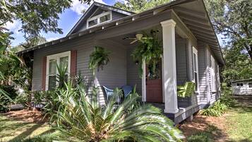 House (2 Bedrooms) | Front of property