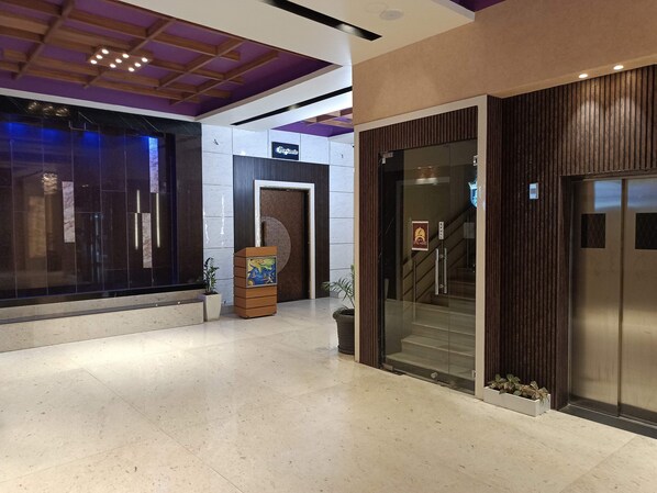 Reception - Hotel Little Palace (Dibrugarh)