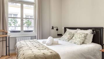 2 habitaciones, escritorio, wifi y ropa de cama