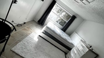 1 habitación, wifi y ropa de cama