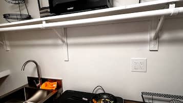 Fridge, microwave