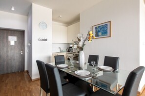 Billede uden beskrivelse, 5 af 33, knap