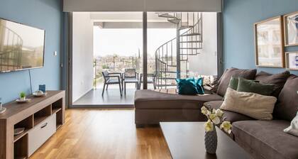 ★ Jay`s Penthouse 2-BR Apt W/ Terrace in Larnaca