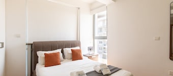★ Jay`s Penthouse 2-BR Apt W/ Terrace in Larnaca