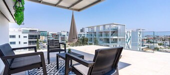 ★ Jay`s Penthouse 2-BR Apt W/ Terrace in Larnaca