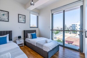 2 soverom, strykejern/-brett, wi-fi og sengetøy