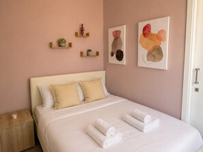1 bedroom, iron/ironing board, WiFi, bed sheets - Fiesta 1-Bedroom Apartment in Larnaca (Cyprus - Larnaca)