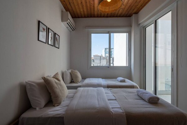 2 habitaciones, tabla de planchar con plancha, wifi y ropa de cama