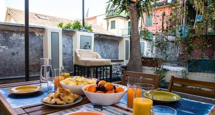 LA CASETTA ancient dwelling in the historic center with hidden garden