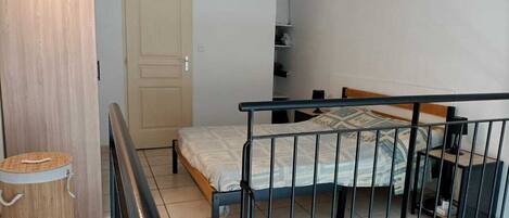 1 soveværelse, sengetøj